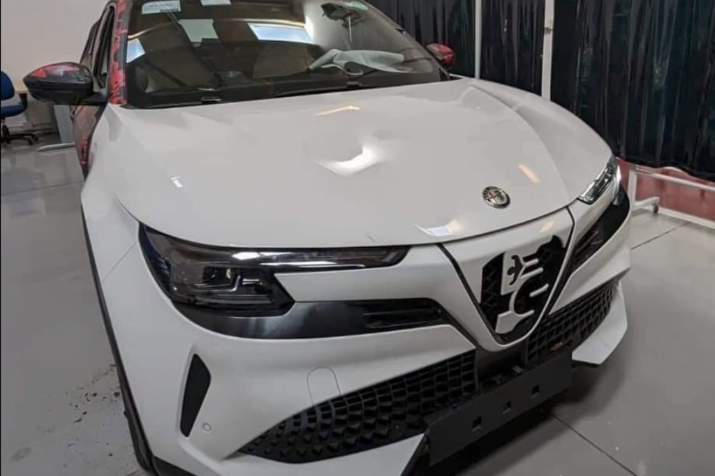 Lusso e Prestazioni senza Confini: La Nuova Alfa Romeo Milano 1 Nuova Alfa Romeo Milano