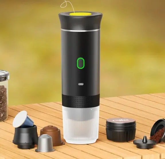 Caffettiera Espresso 3 in 1 Portatile – Compatibile con Capsule Piccole, Grandi e Caffè Macinato, Auto-Riscaldamento in 4-6 Minuti, Ideale per Casa e Ufficio.