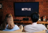Netflix aggiorna i prezzi in Italia: guida ai nuovi abbonamenti e alle opzioni per risparmiare