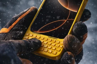 Tastiera Fisica per iPhone 17 Pro Max: Non solo Retrò, ma l’unica che usi coi Guanti